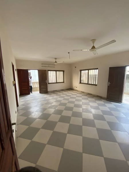 Appartement Spacieux avec 3 Chambres