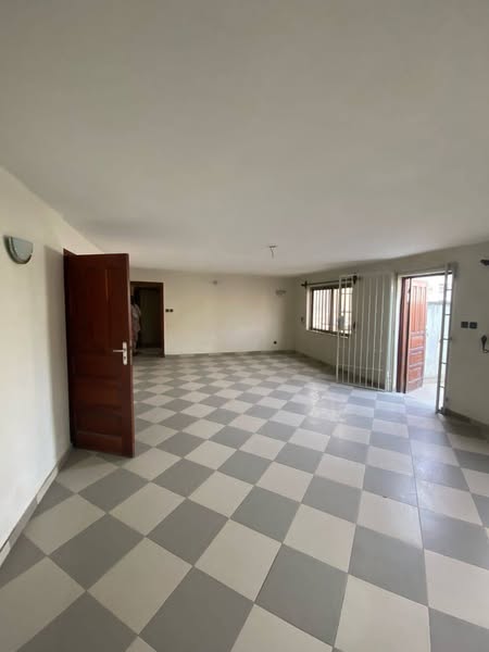 Appartement Spacieux avec 3 Chambres