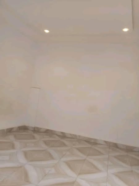 Superbe Entrée Couchée Sanitaire Bien Vaste