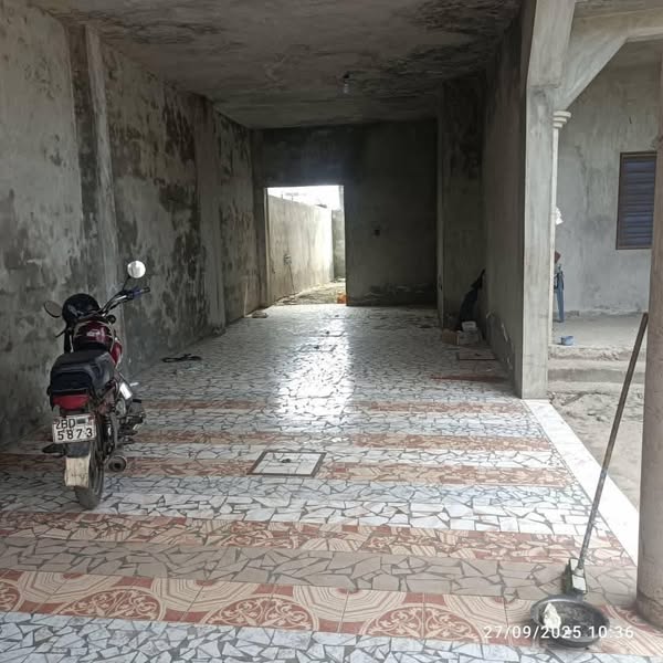 Maison spacieuse avec garage à Sèdégbé