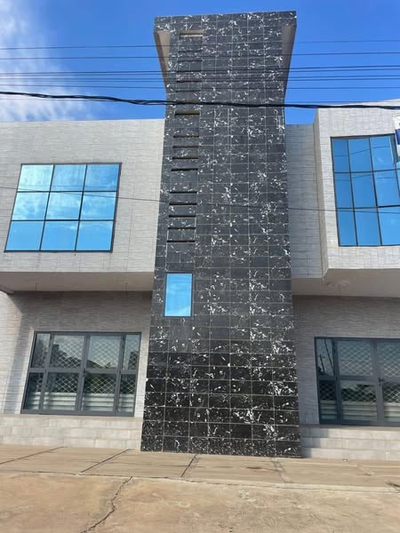 Boutique Nouvelle Construction pour Bureau ou Commerce