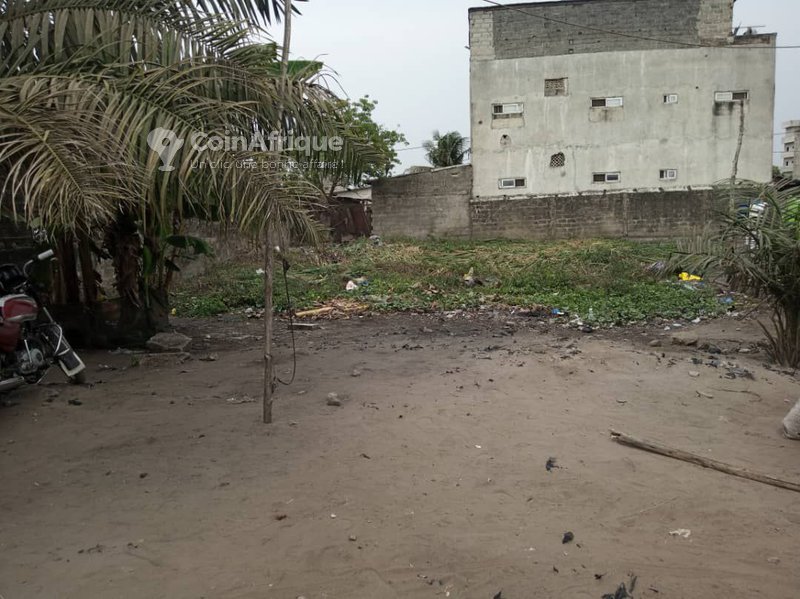 Terrain de 406 m²