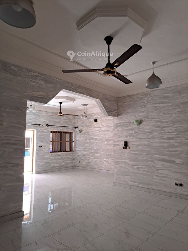 Location appartement 3 chambres-salon