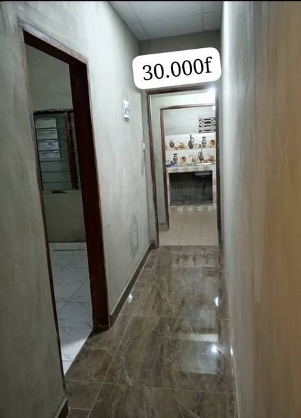 Chambre Salon Sanitaire avec Cuisine et Douche Séparée