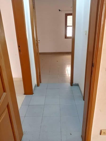 Appartement 2 Chambres, Salon, Sanitaire, Balcon