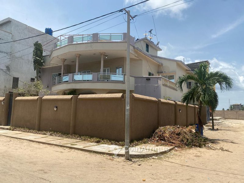 Vente villa 9 pièces