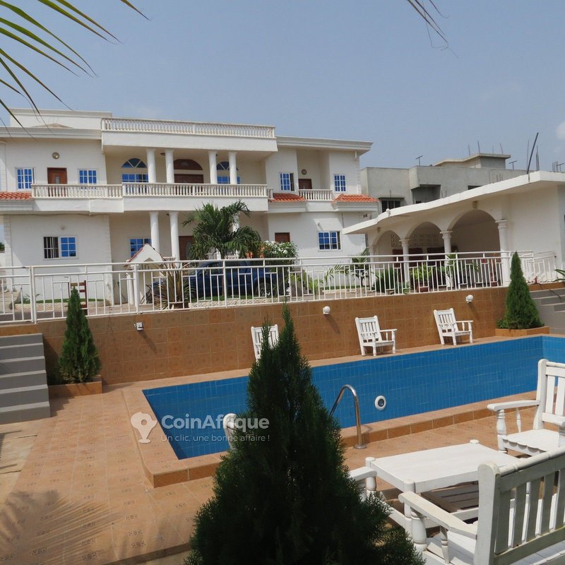 Location villa duplex 12 pièces