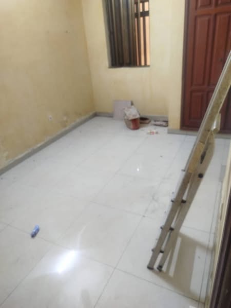 Appartement de Deux Chambres avec Salon