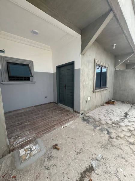 Chambre Salon Sanitaire à Louer