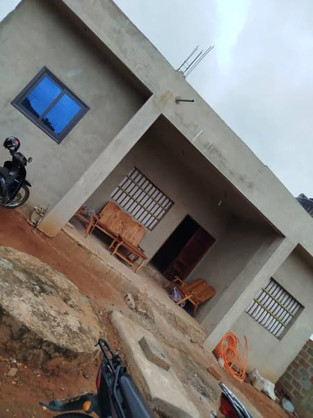 Villa R+2 avec 3 chambres à vendre