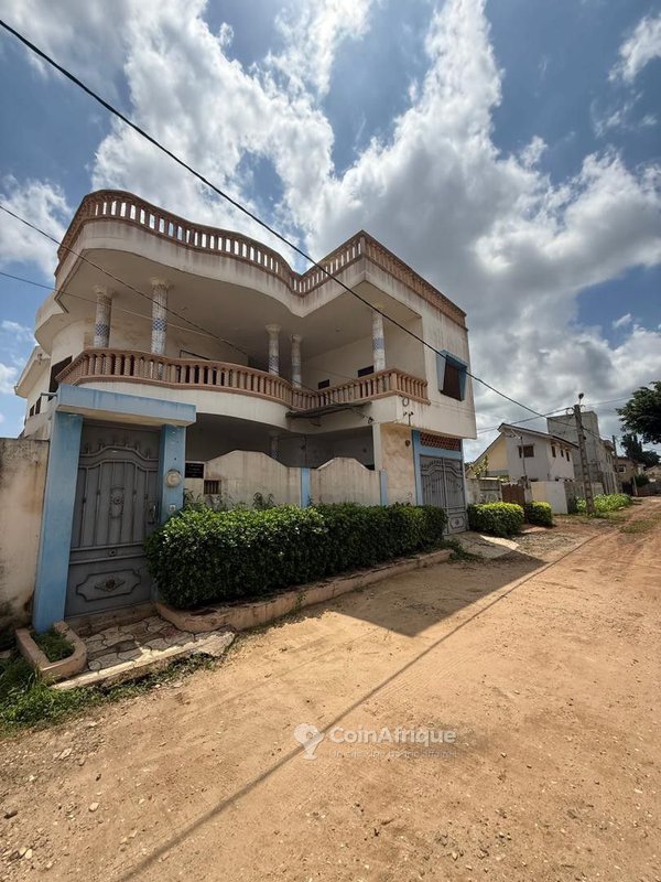 Location villa R+1