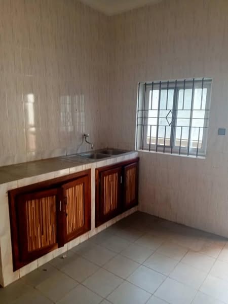 Maison Moderne avec 2 Chambres et Grand Espace