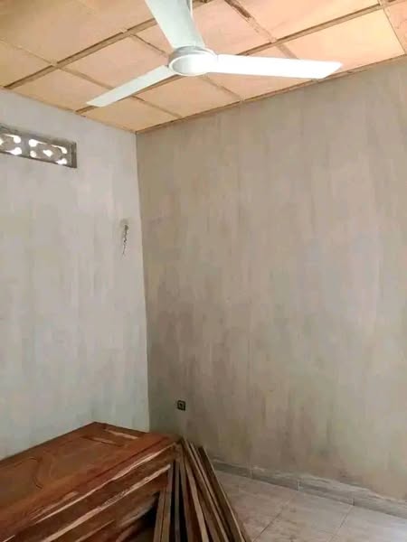 Chambre Salon Sanitaire à Louer