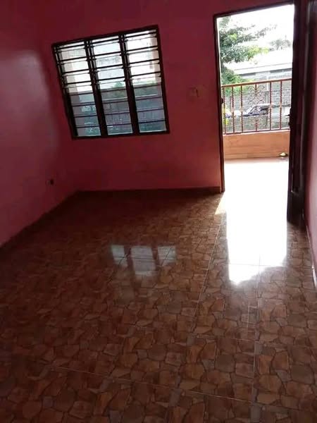 Appartement D'une Chambre Et Salon Sanitaires À Louer