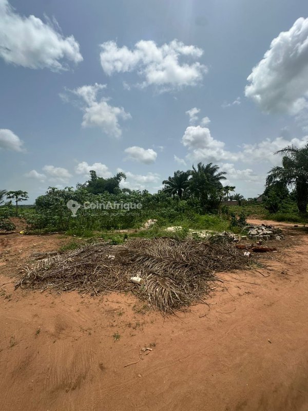 Terrain 500 m²
