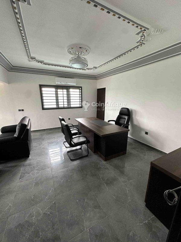 Location bureaux et commerces