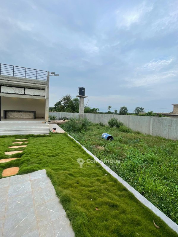 Vente villa avec jardin