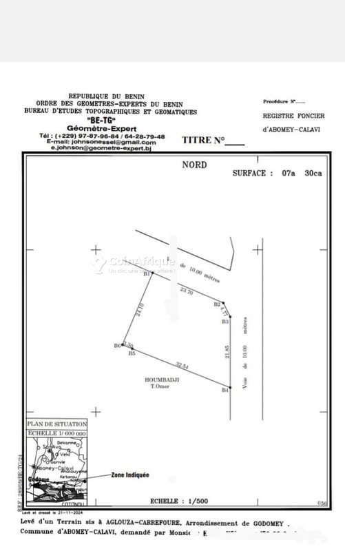 Terrain 730 m²