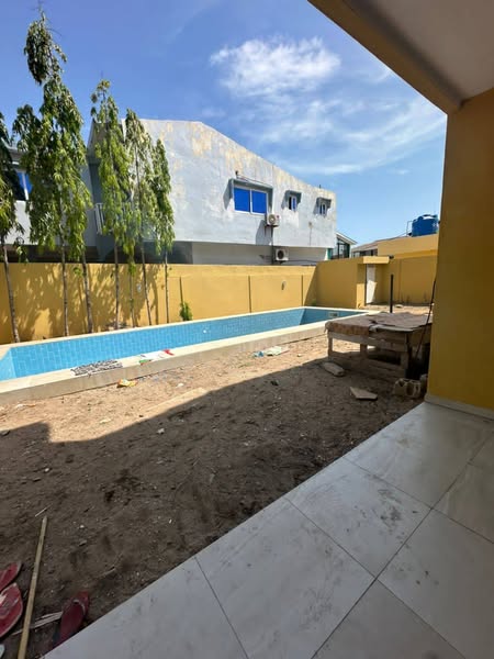 Villa non meublée avec piscine