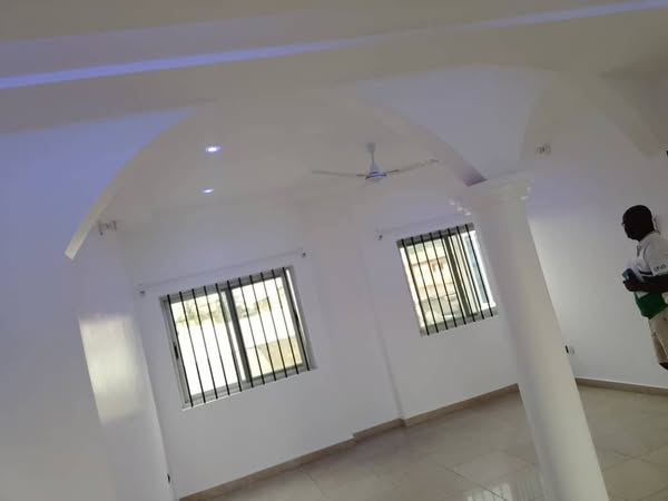 Appartement 4 Chambres Aéré