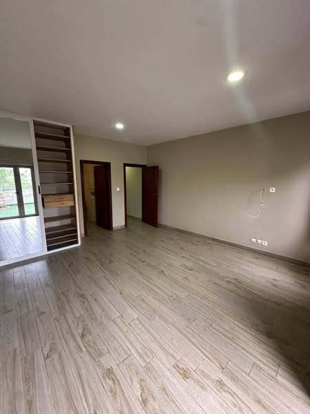 Belle Villa Triplex Moderne & Chaleureuse