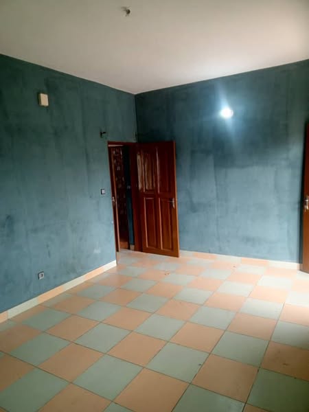 Appartement Meublé Spacieux avec Balcon