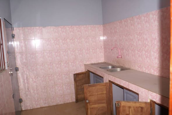 Appartement 2 Chambres-Salon et Sanitaires Disponible