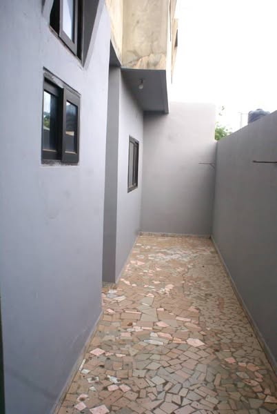 Appartement 2 Chambres-Salon et Sanitaires Disponible