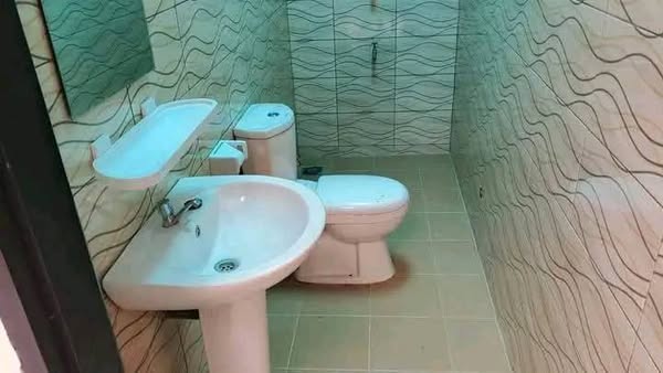 Maison Propre et Sécurisée avec Véranda
