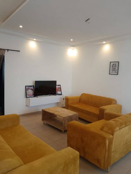 Appartement Meublé 3 Chambres à Louer