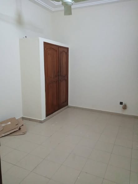 Maison spacieuse avec climatisation et garage